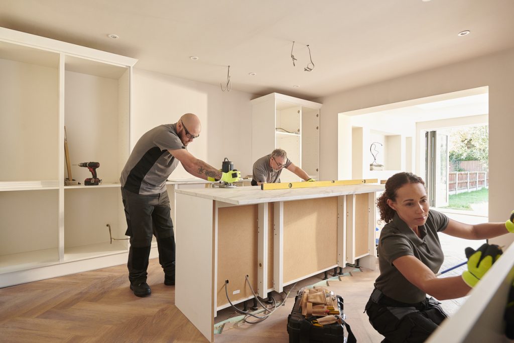 kitchen fitting team